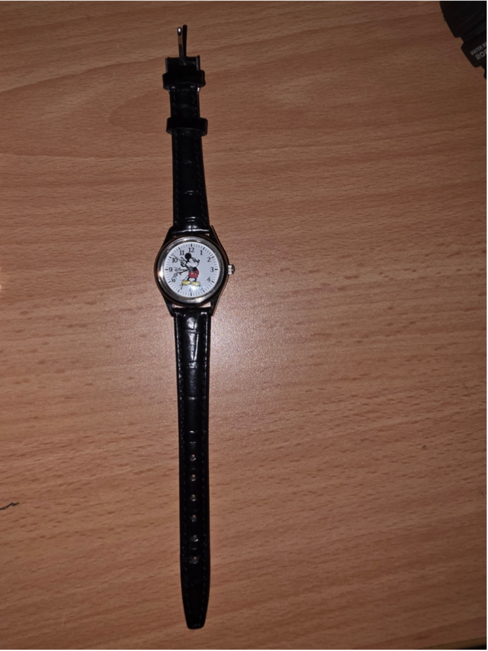 Vintage Disney Time Works Mickey Mouse Moving Arms Quartz Watch Theme Park